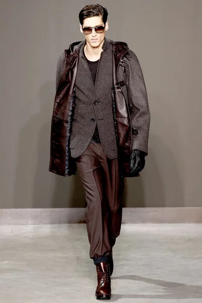 Look 23